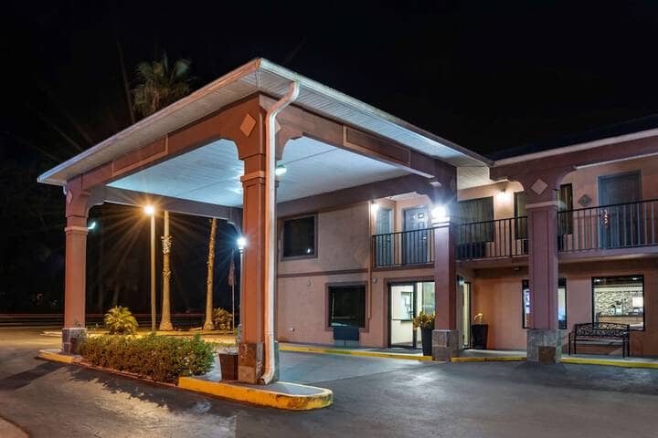 Hotel 25 of 25